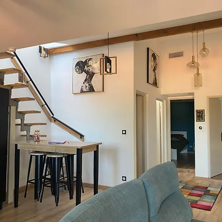 Superbe Atypique Апартаменты Bouleternere